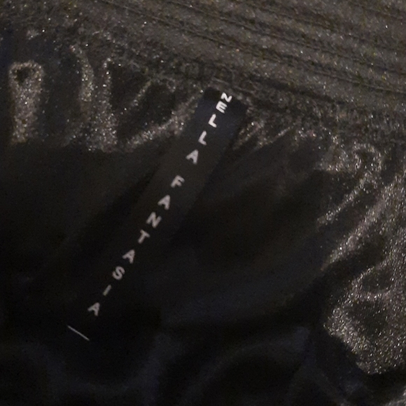 Skirt - Picture 3 of 5